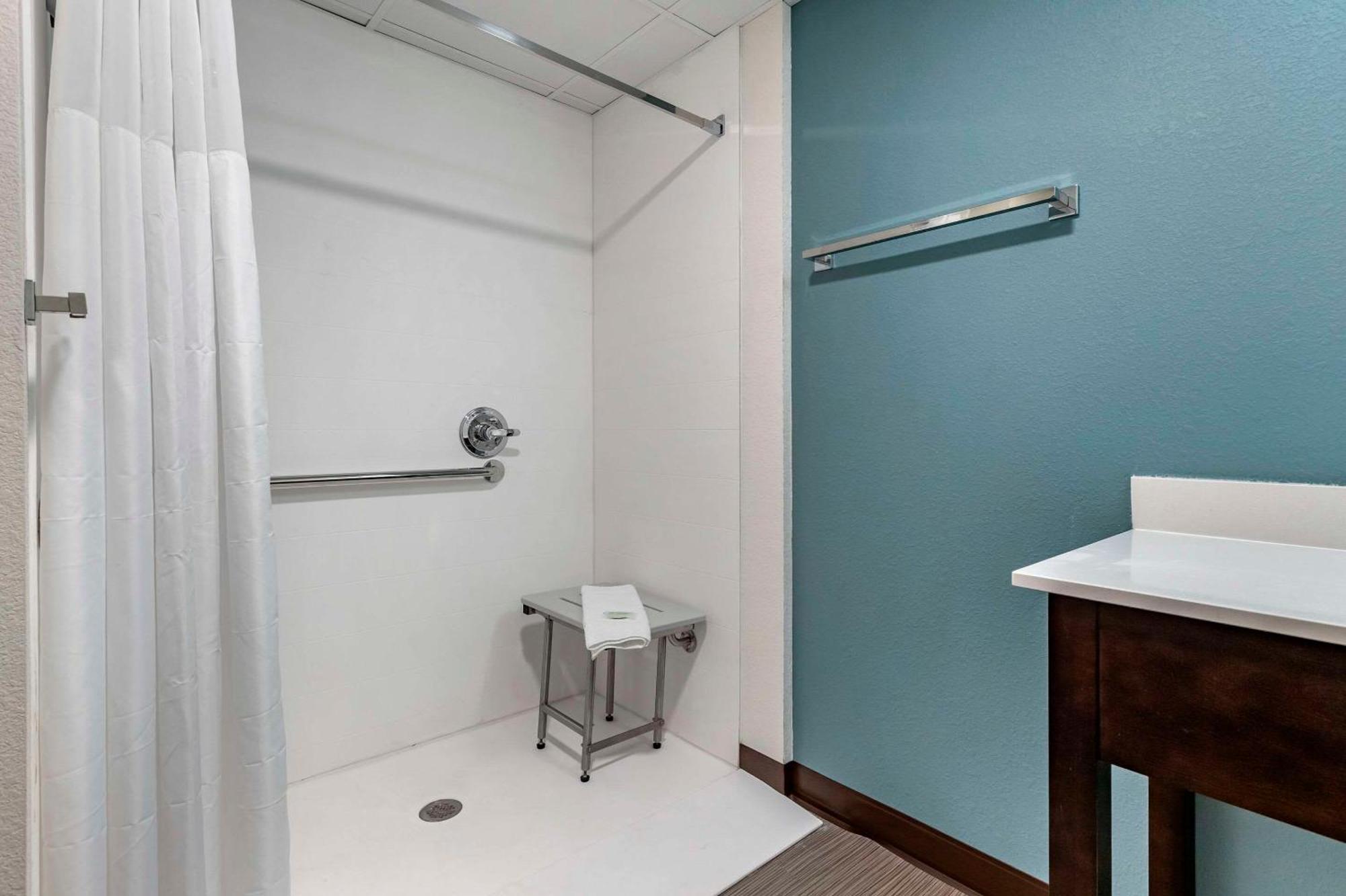 Sleep Inn & Suites Milwaukee-Franklin Franklin  エクステリア 写真